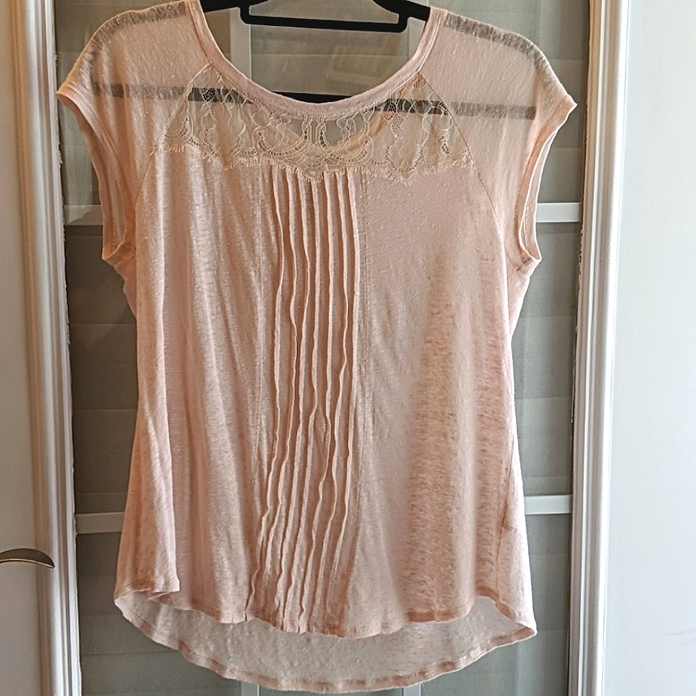 NWOT Soft Pink Short Sleeve SZ M